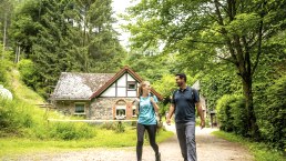 Wanderung vorbei an der Ölmühle, © Eifel Tourismus GmbH, Dominik Ketz Wanderung vorbei an der Ölmühle, © Eifel Tourismus GmbH, Dominik Ketz