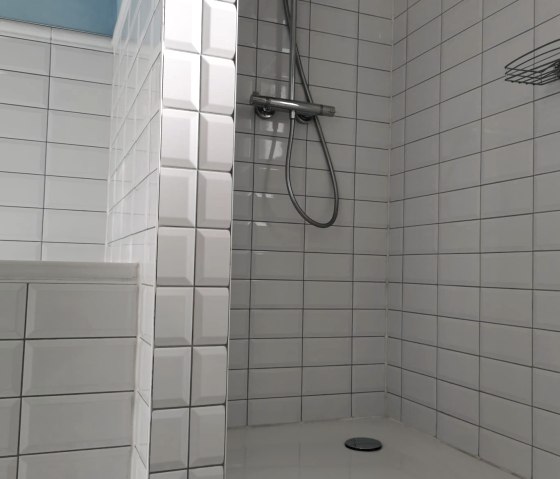Walk-in shower, © Kai Judith Wetzel & Nordeifel Tourismus GmbH Walk-in shower, © Kai Judith Wetzel & Nordeifel Tourismus GmbH