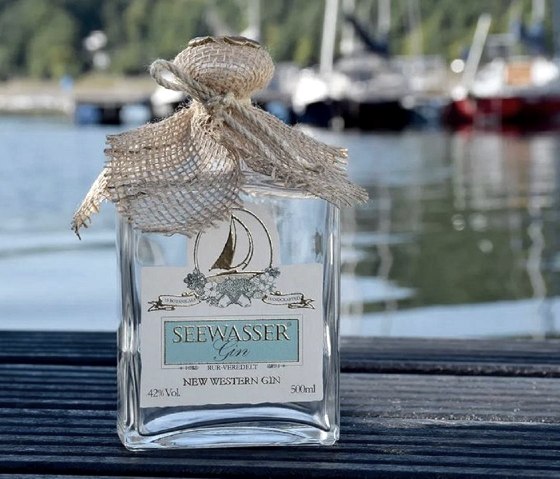 Rurländer Seewasser Gin, © Gentle Water Company Rurländer Seewasser Gin, © Gentle Water Company