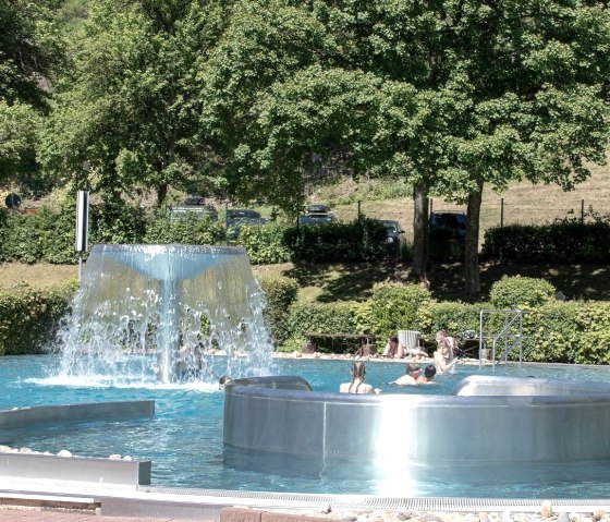 Outdoor pool Swimming pool, © Stadt Schleiden / Kerstin Wielspütz Outdoor pool Swimming pool, © Stadt Schleiden / Kerstin Wielspütz