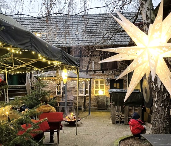 Hofadvent, © Bauer GmbH & Co.KG Hofadvent, © Bauer GmbH & Co.KG