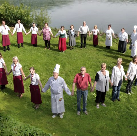 Your hosts, © Hotel-Restaurant Schneider am Maar Your hosts, © Hotel-Restaurant Schneider am Maar