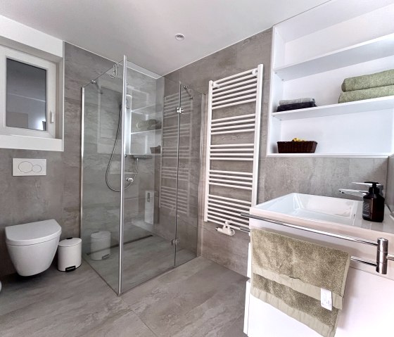 Badezimmer, © Nordeifel Tourismus GmbH & Ferienwohnung Hahn Badezimmer, © Nordeifel Tourismus GmbH & Ferienwohnung Hahn