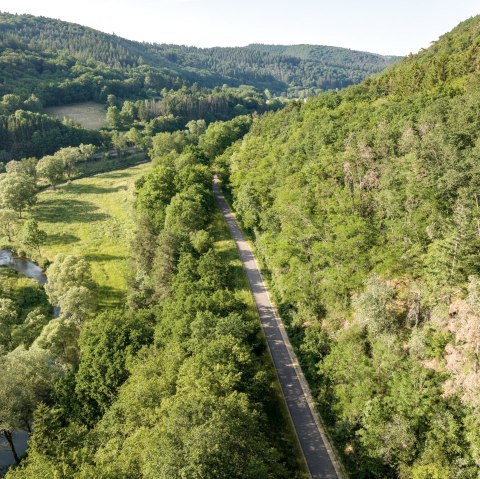 Ahr-Radweg zwischen Antweiler und Fuchshofen, © Eifel Tourismus GmbH, D. Ketz Ahr-Radweg zwischen Antweiler und Fuchshofen, © Eifel Tourismus GmbH, D. Ketz