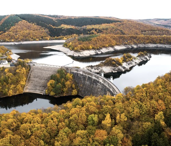 Autumn in the Eifel National Park, Urft Dam, © Tourismus NRW e.V. Autumn in the Eifel National Park, Urft Dam, © Tourismus NRW e.V.