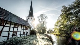 Church in Olef on the Eifelsteig trail, © Eifel Tourismus GmbH, D. Ketz Church in Olef on the Eifelsteig trail, © Eifel Tourismus GmbH, D. Ketz