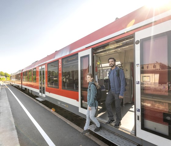 Aussteig am Bahnhof Kall, © Eifel Tourismus GmbH, Dominik Ketz Aussteig am Bahnhof Kall, © Eifel Tourismus GmbH, Dominik Ketz