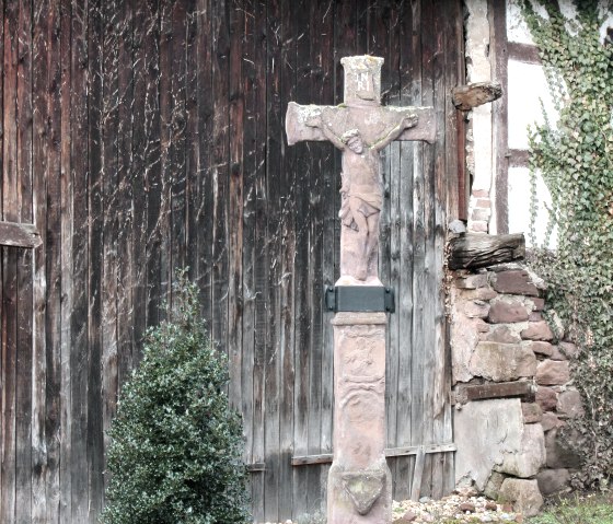 Sandstone cross Abenden Sandstone cross Abenden