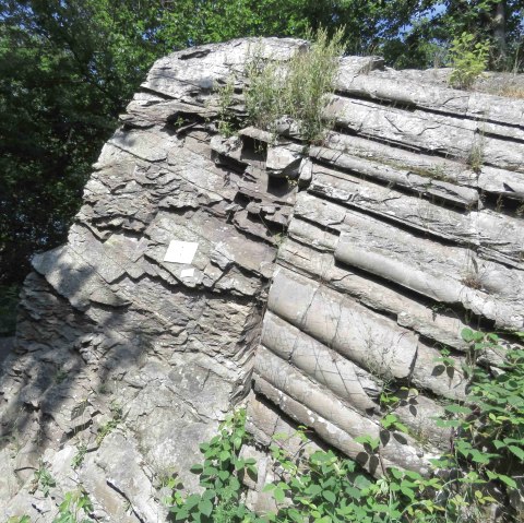 Mullion structure rock (1), © Rursee-Touristik Gmbh Mullion structure rock (1), © Rursee-Touristik Gmbh