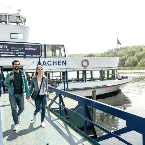 Anlegestelle und Schiff, © Eifel-Tourismus GmbH, Dominik Ketz Anlegestelle und Schiff, © Eifel-Tourismus GmbH, Dominik Ketz