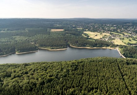 Struffeltroute: Dreilägerbachtalsperre aus der Luft, © Eifel Tourismus GmbH/D. Ketz Struffeltroute: Dreilägerbachtalsperre aus der Luft, © Eifel Tourismus GmbH/D. Ketz