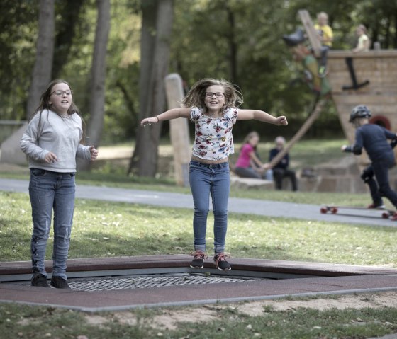 Trampoline, © Ralph Sondermann Trampoline, © Ralph Sondermann