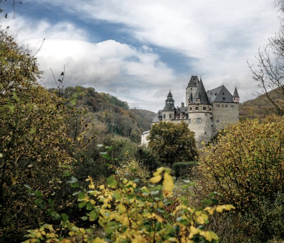 Schloss Bürresheim in der Nähe der Hammesmühle, © Ydo Sol Schloss Bürresheim in der Nähe der Hammesmühle, © Ydo Sol