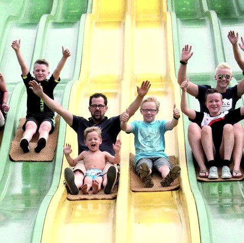 Lust auf ein Rennen auf der Teppichrutsche?, © Bubenheimer Spieleland Lust auf ein Rennen auf der Teppichrutsche?, © Bubenheimer Spieleland