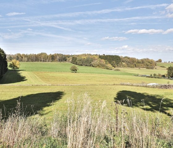 Lanschaft hinter dem Haus 1, © Nordeifel Tourismus GmbH & Hotel Schönblick Lanschaft hinter dem Haus 1, © Nordeifel Tourismus GmbH & Hotel Schönblick
