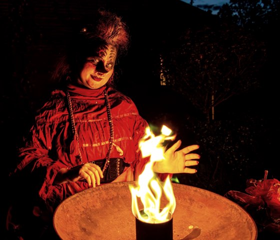 Hexennacht auf Burg Satzvey, © Katharina Sold Hexennacht auf Burg Satzvey, © Katharina Sold