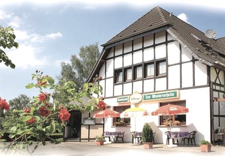 Landgasthof Zur Wasserscheide, © Nordeifel Tourismus GmbH & Landgasthof Zur Wasserscheide Landgasthof Zur Wasserscheide, © Nordeifel Tourismus GmbH & Landgasthof Zur Wasserscheide