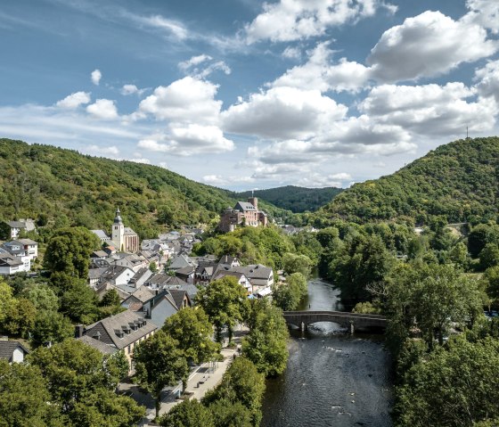 Blick auf Heimbach, © Eifel Tourismus GmbH, Dennis Stratmann Blick auf Heimbach, © Eifel Tourismus GmbH, Dennis Stratmann