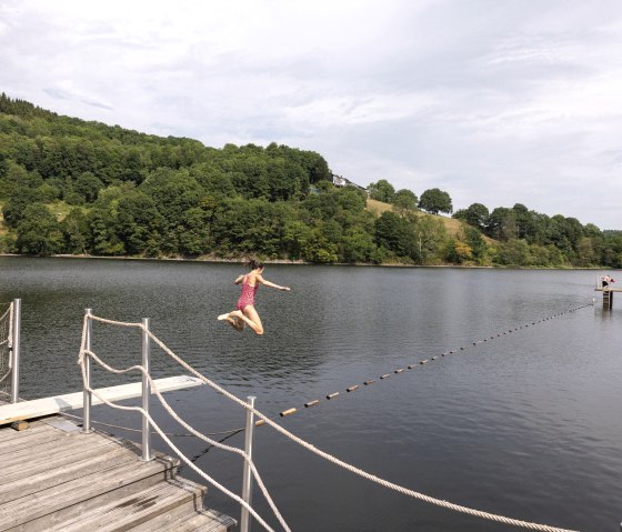 Naturerlebnisbad Einruhr - Schwimmen im Obersee, © Eifel Tourismus GmbH, Tobias Vollmer Naturerlebnisbad Einruhr - Schwimmen im Obersee, © Eifel Tourismus GmbH, Tobias Vollmer