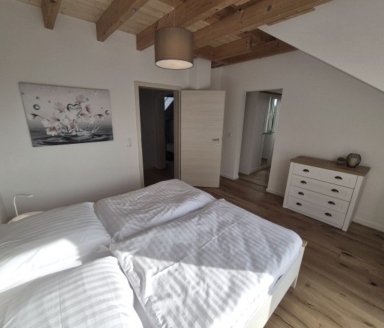 Schlafzimmer m. Balkon Schlafzimmer m. Balkon