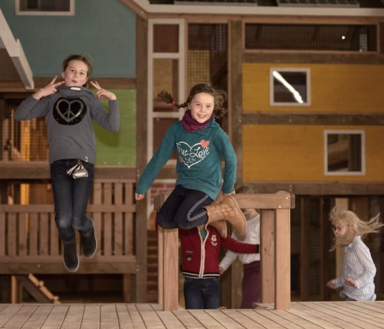 Children play in the indoor area, © Bubenheimer Spieleland Children play in the indoor area, © Bubenheimer Spieleland