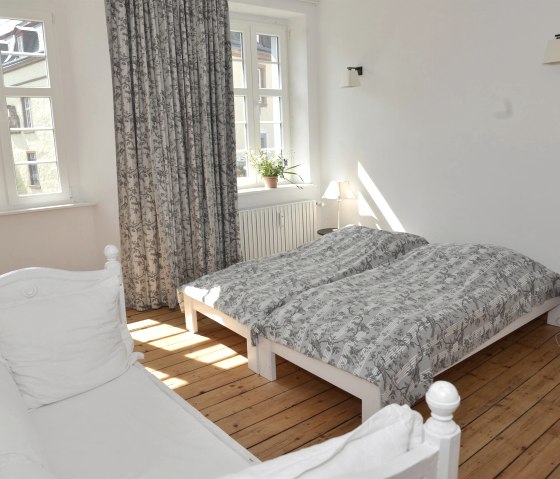 Schlafzimmer 3 OG, © Nordeifel Tourismus GmbH & La Maison Schlafzimmer 3 OG, © Nordeifel Tourismus GmbH & La Maison