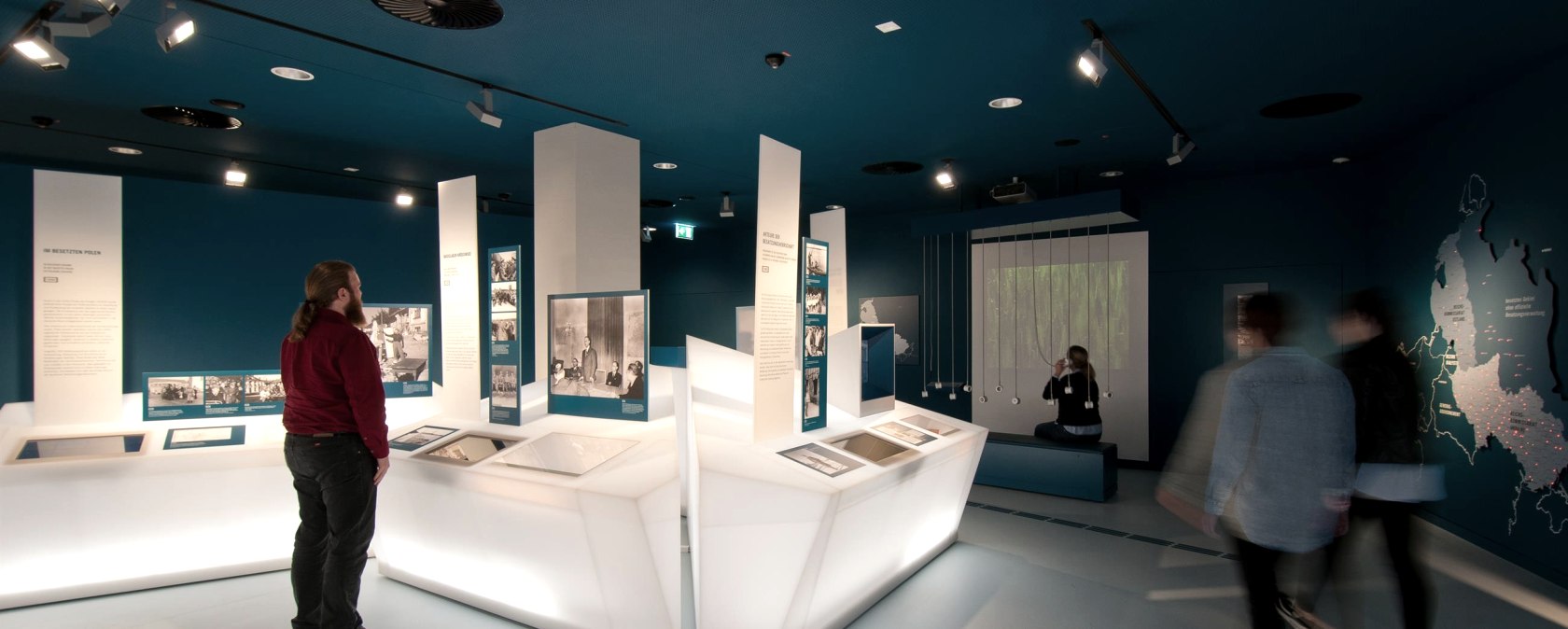 Ausstellungsraum Bestimmung Herrenmensch, © Vogelsang IP-Roman Hövel Ausstellungsraum Bestimmung Herrenmensch, © Vogelsang IP-Roman Hövel