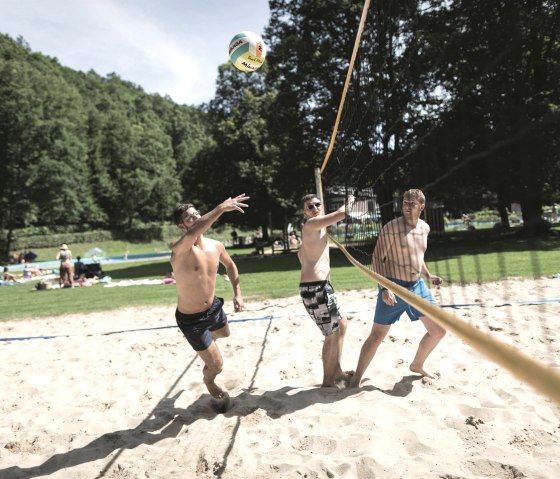 Rosenbad Gemünd Beach Volleyball, © Foto Ralph Sondermann · Rosenbad Gemünd Rosenbad Gemünd Beach Volleyball, © Foto Ralph Sondermann · Rosenbad Gemünd