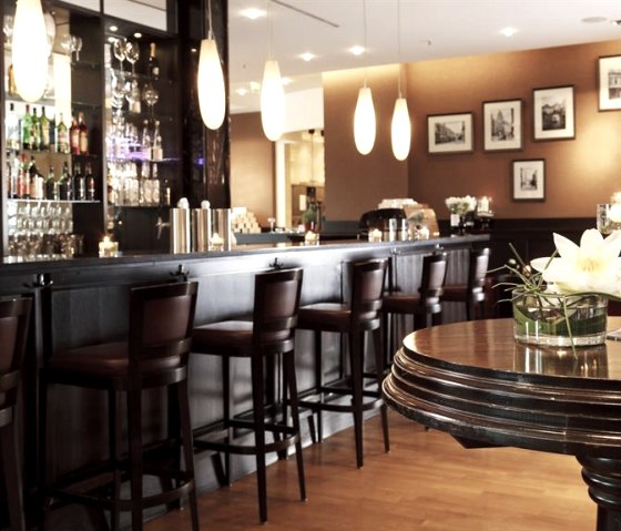 Bar Bar