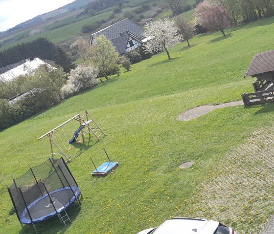 Play and sunbathing area Play and sunbathing area
