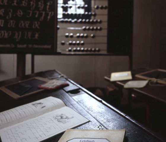 Schreiben wie vor 100 Jahren, © Hans-Theo Gerhards Schreiben wie vor 100 Jahren, © Hans-Theo Gerhards