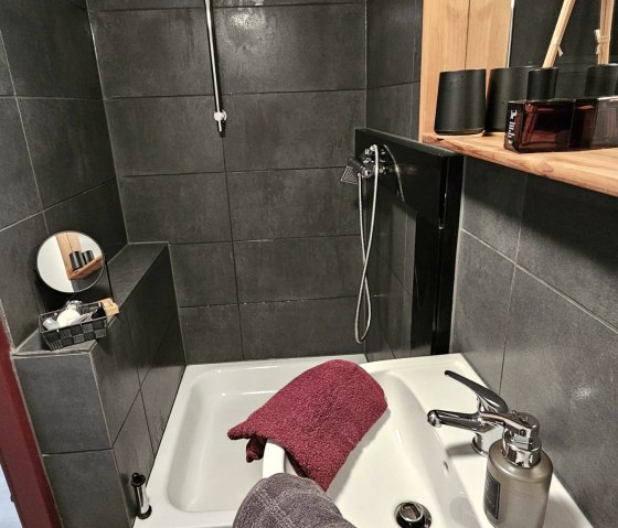 mit Dusche mit Dusche