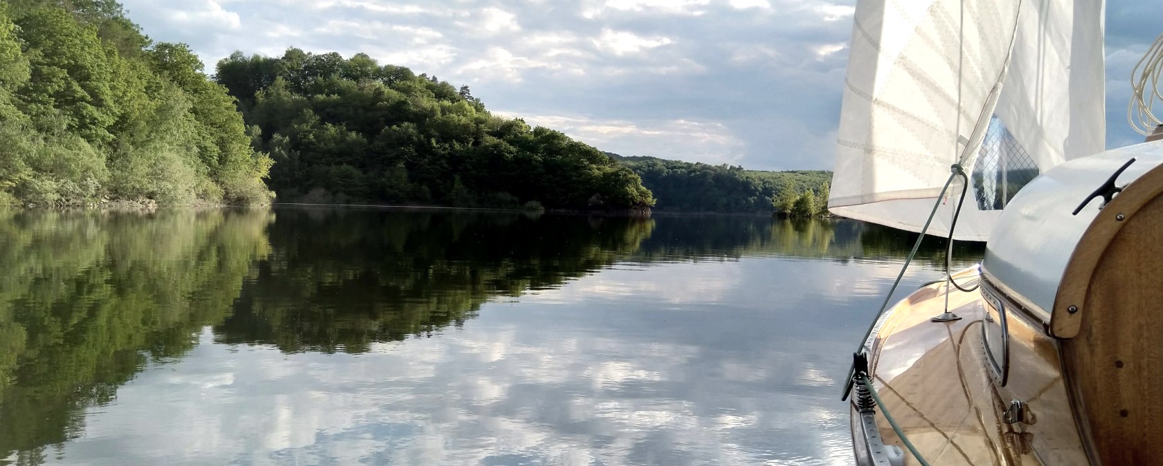 Segeln auf dem Rursee, © RurseeZeit - Mario Rothe Segeln auf dem Rursee, © RurseeZeit - Mario Rothe