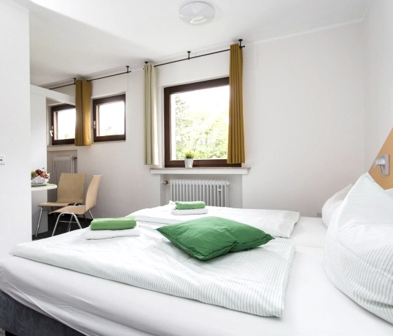Room example, © Nordeifel Tourismus GmbH & Jugendherberge Bad Münstereifel Room example, © Nordeifel Tourismus GmbH & Jugendherberge Bad Münstereifel