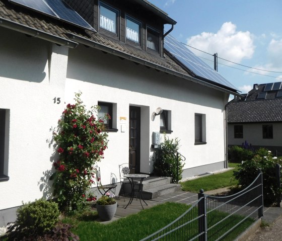 Bild 2 Hauseingang-1 Bild 2 Hauseingang-1