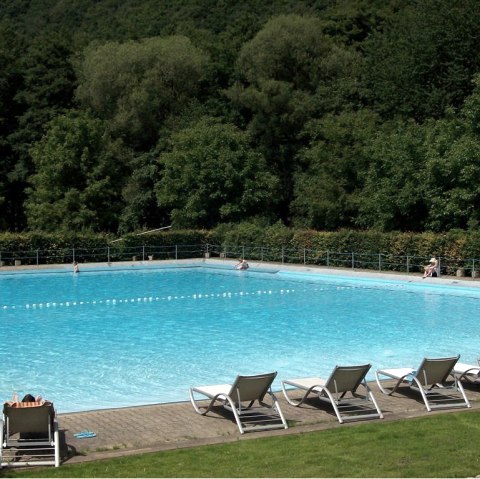 Das Freibad Abenden, © Dorfgemeinschaft Abenden e.V. Das Freibad Abenden, © Dorfgemeinschaft Abenden e.V.