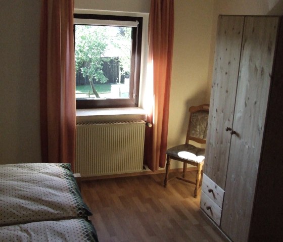 Ferienwohnung Schlafzimmer, © Nordeifel Tourismus GmbH & Gästehaus Jütten Ferienwohnung Schlafzimmer, © Nordeifel Tourismus GmbH & Gästehaus Jütten