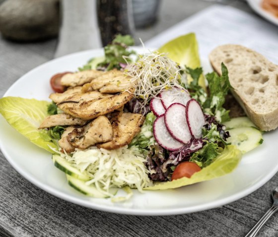 Leckere Einkehr in der Alten Molkerei, © Eifel Tourismus GmbH, Dominik Ketz Leckere Einkehr in der Alten Molkerei, © Eifel Tourismus GmbH, Dominik Ketz