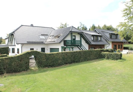 Gästehaus gesamt aus Traktorsicht Gästehaus gesamt aus Traktorsicht