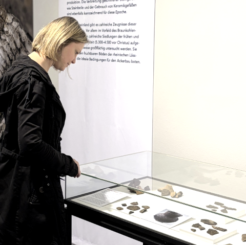 Artefakte aus der Jungsteinzeit, © LVR-Landesmuseum Bonn - J. Vogel Artefakte aus der Jungsteinzeit, © LVR-Landesmuseum Bonn - J. Vogel