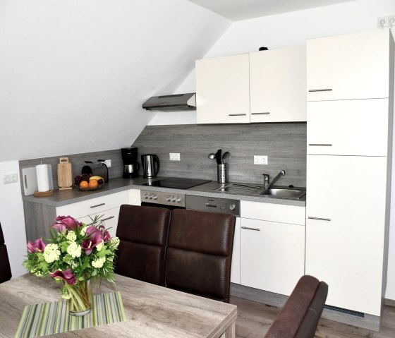 Lounge 6 - Kitchen Lounge 6 - Kitchen