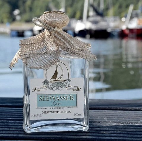 Rurländer Seewasser Gin, © Gentle Water Company Rurländer Seewasser Gin, © Gentle Water Company