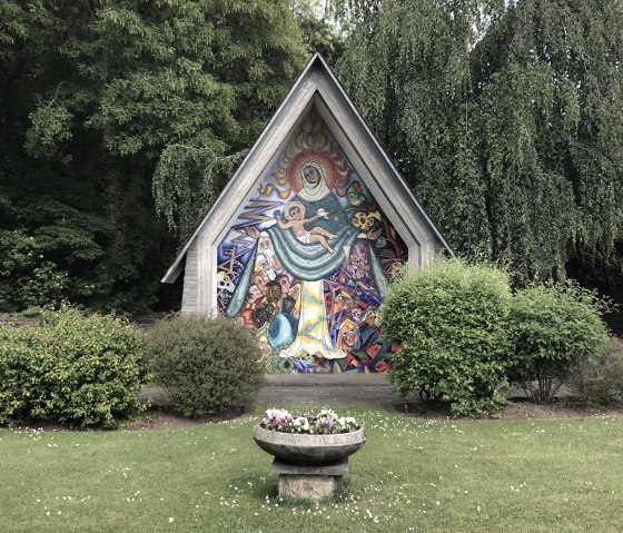 Schutzmantelmadonna am Meroderplatz, © Bürgerverein Vlatten Schutzmantelmadonna am Meroderplatz, © Bürgerverein Vlatten