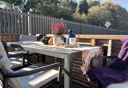 Sonnenstunden im Herbst auf dem Balkon, © C. Wolter Sonnenstunden im Herbst auf dem Balkon, © C. Wolter