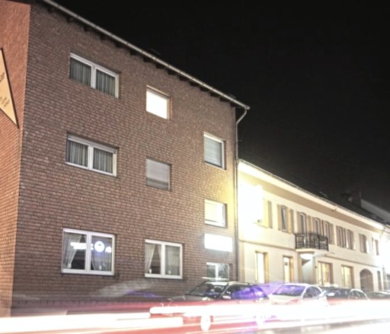 Hotel außen, © Nordeifel Tourismus GmbH & Hotel zum Schwan Hotel außen, © Nordeifel Tourismus GmbH & Hotel zum Schwan