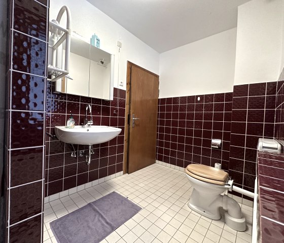 Badezimmer oben, © Nordeifel Tourismus GmbH & Ferienhaus Ginkgo Biloba Badezimmer oben, © Nordeifel Tourismus GmbH & Ferienhaus Ginkgo Biloba