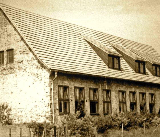 Schule, © Sammlung Leo Esser Schule, © Sammlung Leo Esser