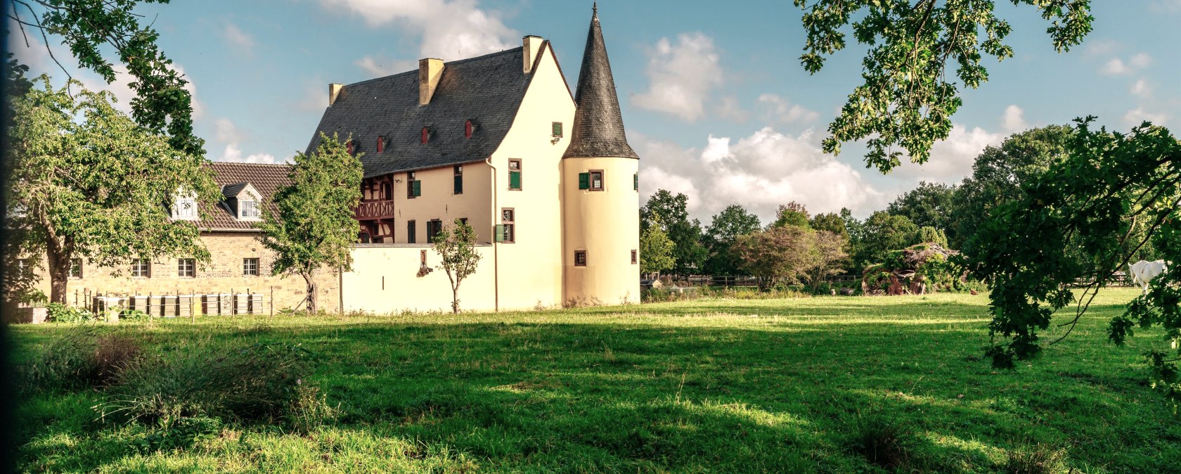 Burg Langendorf, © Paul Meixner Burg Langendorf, © Paul Meixner