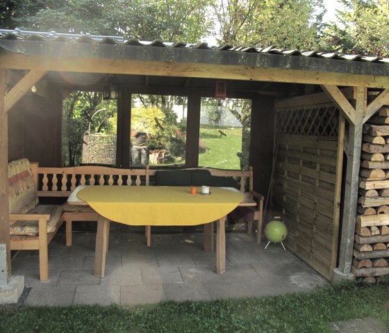 Freisitz, © Nordeifel Tourismus GmbH & Ferienhaus Cremer Freisitz, © Nordeifel Tourismus GmbH & Ferienhaus Cremer