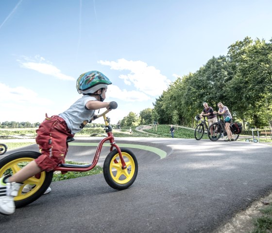 Auf dem Pumptrack, © Dennis Stratmann Auf dem Pumptrack, © Dennis Stratmann